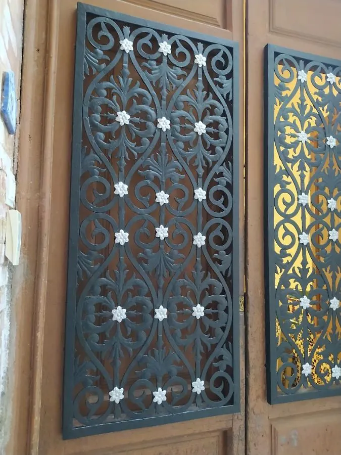 Amaka House Hostel Granada Spain