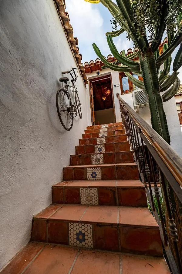 Amaka House Hostel Granada Spain